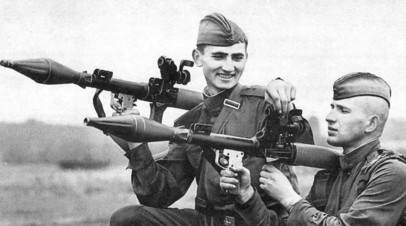 Советские солдаты с РПГ-7