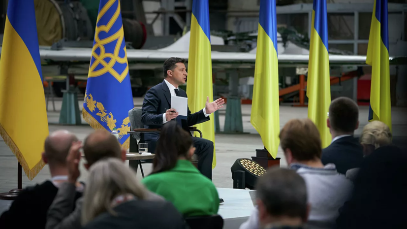 Зеленский заявил о скором получении Украиной беспилотников Bayraktar