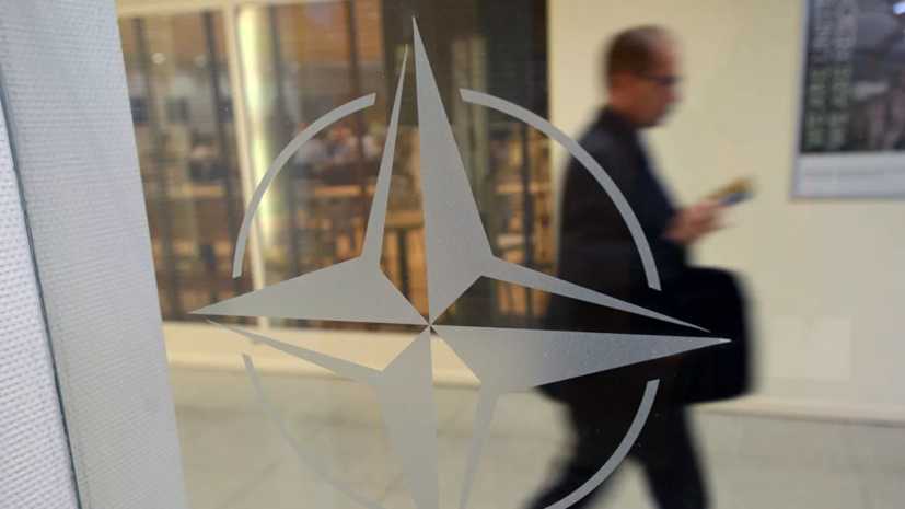 Песков заявил о дестабилизирующей роли НАТО