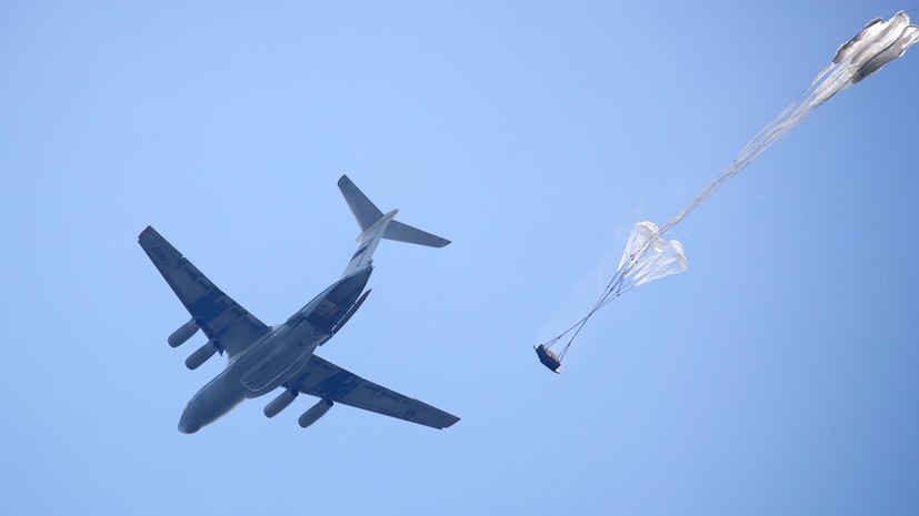 Более 10 самолётов Ил-76 привлекли к учению в Псковской области