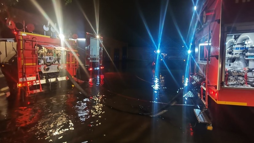 В Иркутске 2,3 тыс. человек остаются без света после ливня