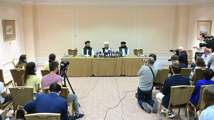 Песков заявил, что контакты с талибами необходимы