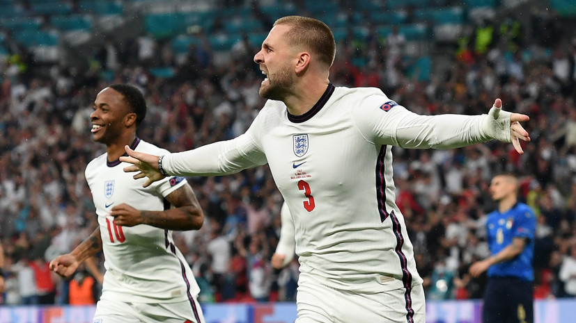 Англия обыгрывает Италию после первого тайма