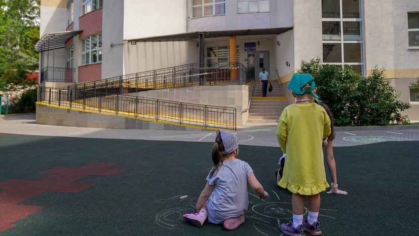 В Москве рассказали, как получить доступ к электронной медкарте ребёнка