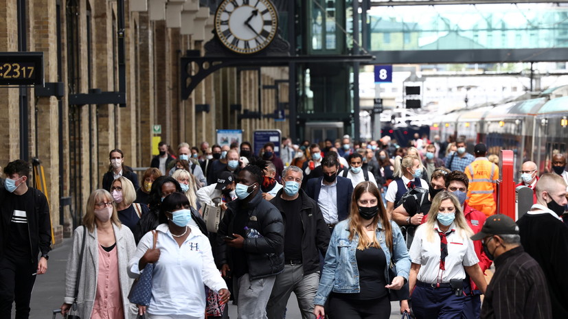 За сутки в Британии зафиксировали более 42 тысяч случаев коронавируса