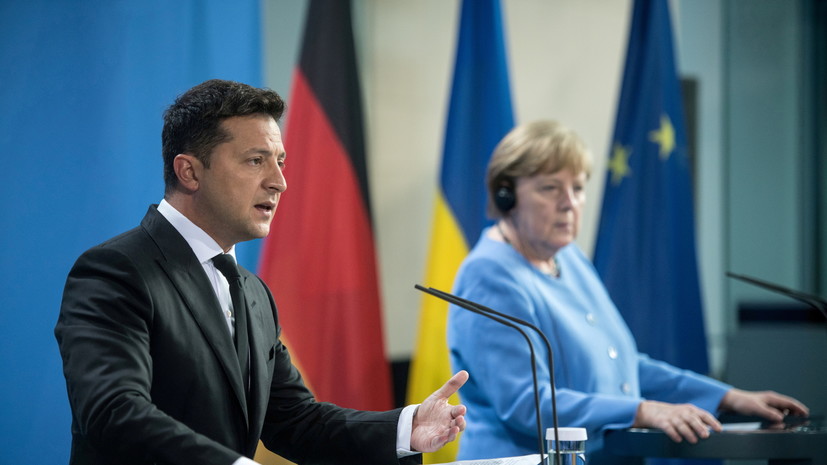 Зеленский попросил Байдена и Меркель не принимать решений по Украине без неё