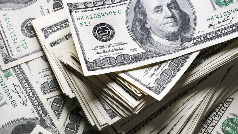Аналитик назвал условия роста доллара до 80 рублей