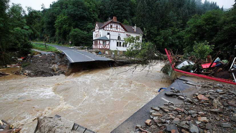 Число жертв наводнений на западе Германии выросло до 172