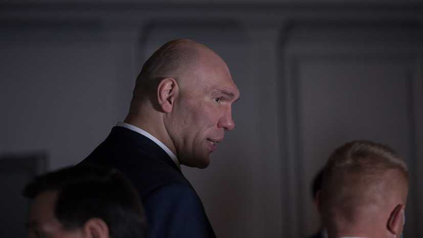 Валуев назвал логичным возможное назначение Бердыева на пост главного тренера сборной