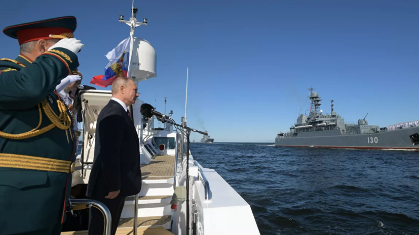 Путин в Петербурге примет участие в спуске на воду супертраулера