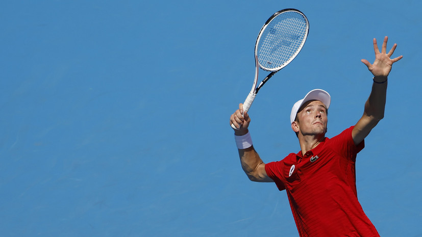 Медведев победил Нагала и вышел в третий круг теннисного турнира ОИ