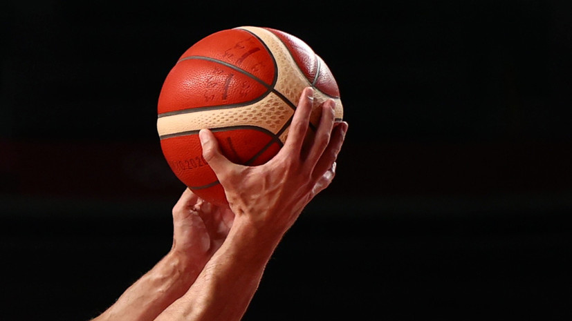 США сыграют с Испанией в 1/4 финала мужского баскетбольного турнира ОИ