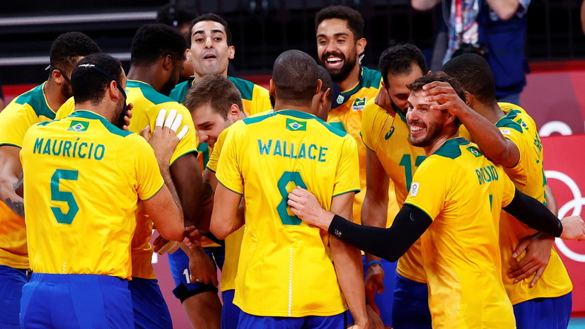 Российские волейболисты сыграют с Бразилией в полуфинале ОИ в Токио