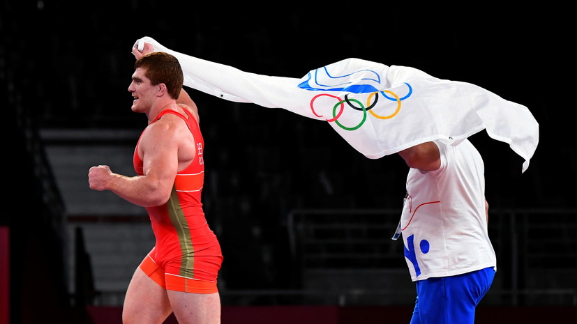 Борец Евлоев заявил, что его переполняет радость после победы на Олимпиаде