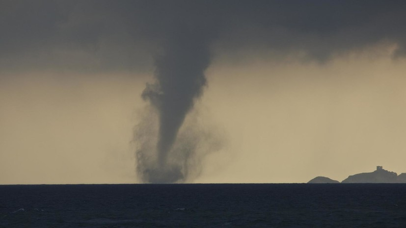Метеоролог оценила вероятность возникновения смерчей на территории России