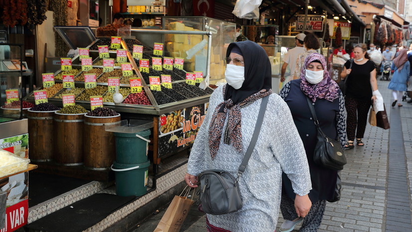 В Турции за сутки выявили почти 25 тысяч случаев коронавируса