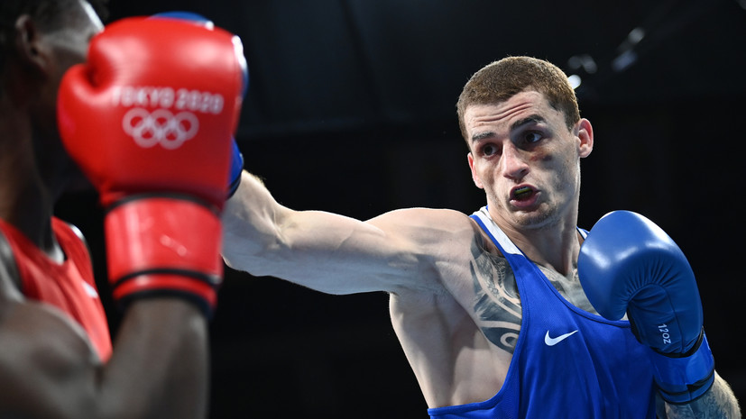 Российский боксёр Бакши уступил в полуфинале и стал бронзовым призёром ОИ