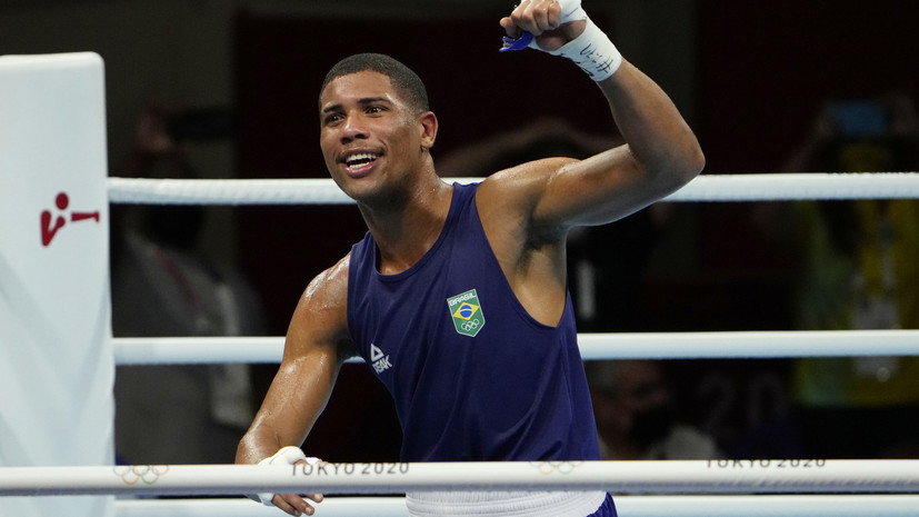 Бразильский боксёр Соуза выиграл золото ОИ в весе до 75 кг