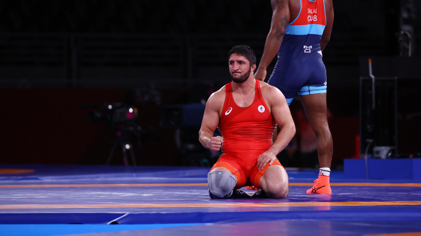 Садулаев стал двукратным олимпийским чемпионом по вольной борьбе