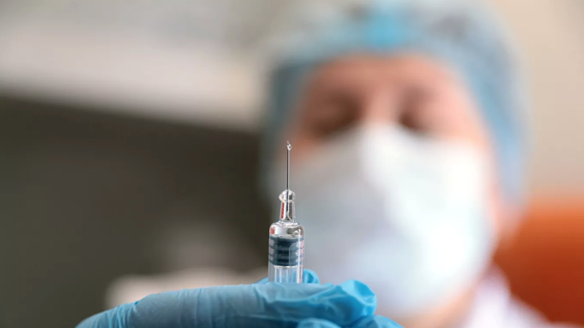 В Казахстане началась вакцинация студентов от коронавируса