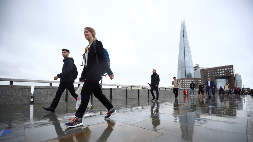 За сутки в Британии зафиксировали более 33 тысяч случаев коронавируса