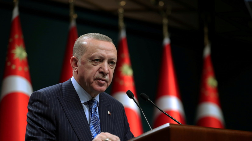 Эрдоган выразил соболезнования в связи с катастрофой российского Бе-200 в Турции
