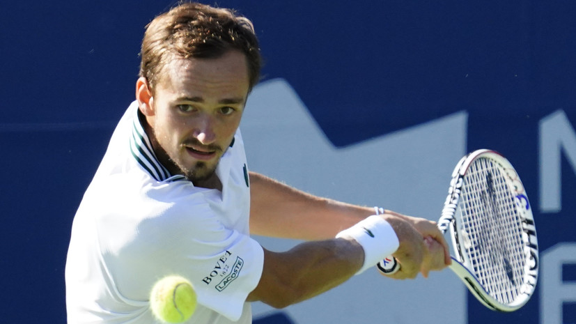 Медведев обыграл Димитрова и вышел в четвертьфинал турнира АТР в Цинциннати