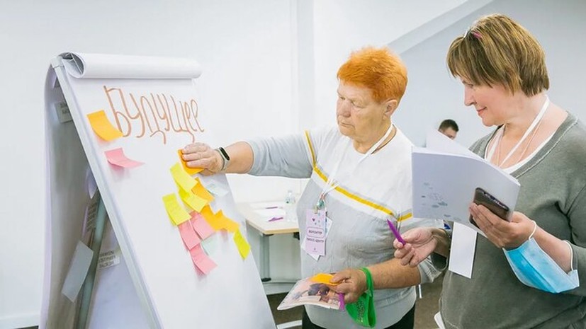 Курсы «Мосволонтёра» за лето окончили более 100 добровольцев старшего возраста