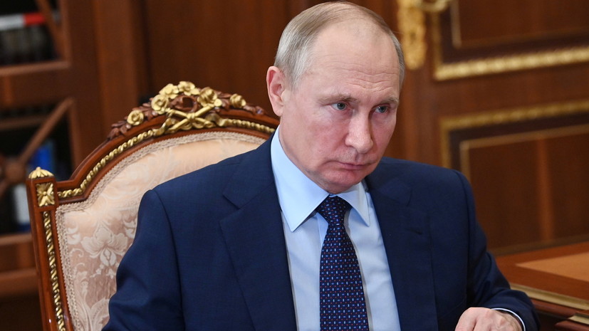 Путин освободил от должности зампредседателя СК Рассохова