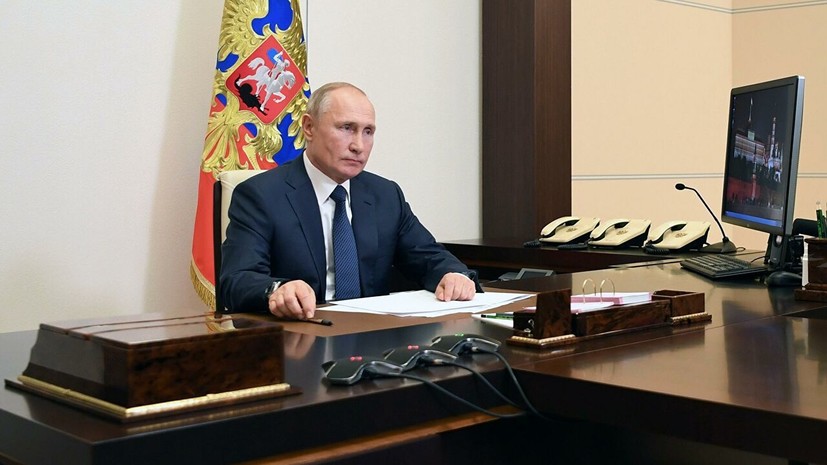 «Из-за связанной с эпидемией нагрузки»: Путин призвал максимально оперативно провести единовременную выплату пенсионерам