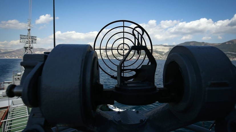 Экипажи противолодочных кораблей ЧФ провели учения в Чёрном море