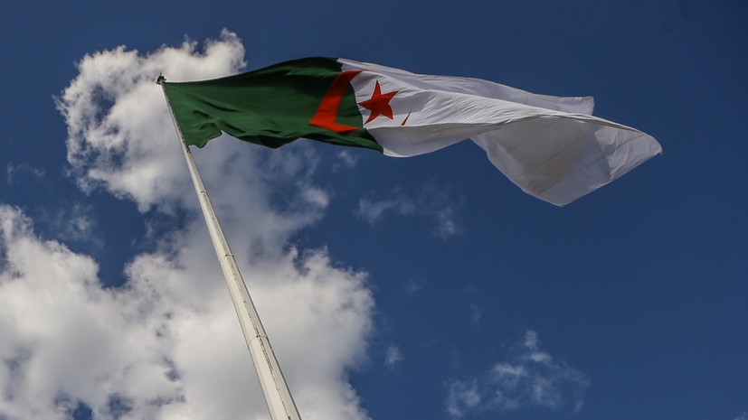 Глава МИД Алжира заявил о разрыве дипломатических отношений с Марокко