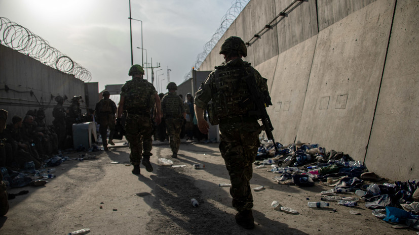 Байден заявил о высоком риске нападения террористов на аэропорт Кабула