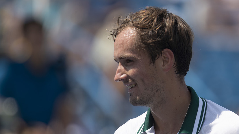 Теннисист Медведев: в футболе я бы был как Дзюба