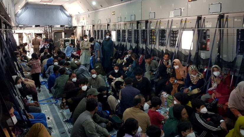 Власти Испании завершили операцию по эвакуации людей из Афганистана