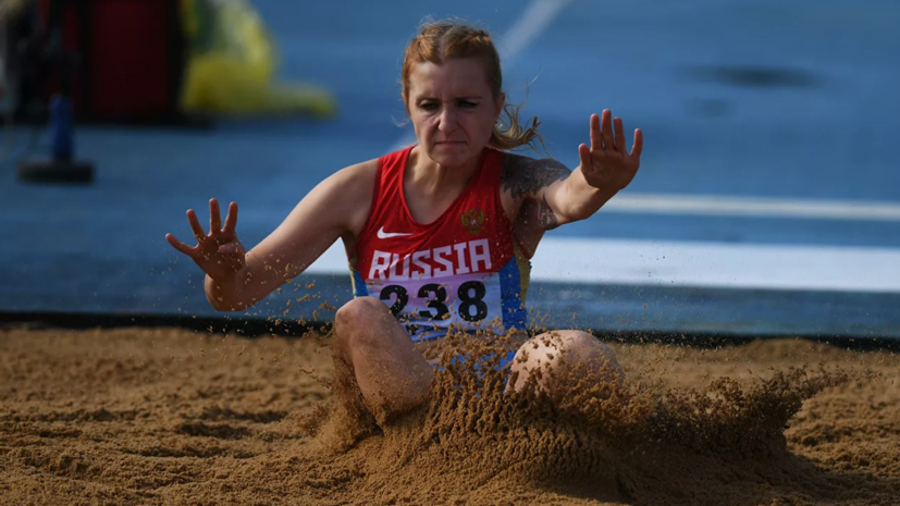 Россиянка Сапожникова завоевала бронзу Паралимпиады в прыжках в длину