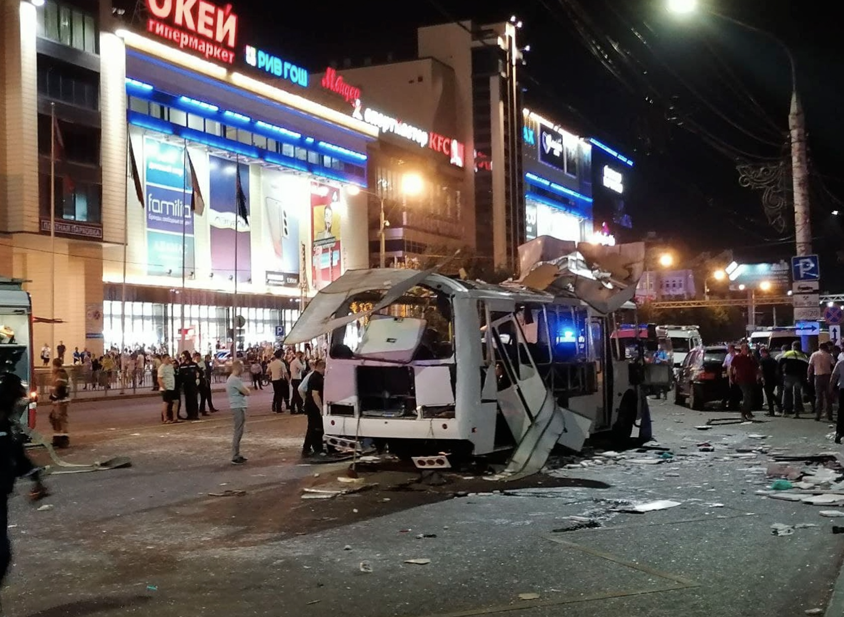 По полу из-за температуры невозможно было ходить»: Игорь Пахачев рассказал,  как спасал людей из автобуса в Воронеже — РТ на русском