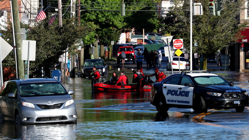 Число погибших из-за наводнения в США достигло девяти