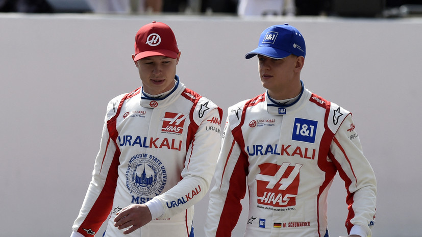 Стычка Мазепина и Шумахера, победа Ферстаппена и падение Хэмилтона: чем запомнился Гран-при Нидерландов в «Формуле-1»
