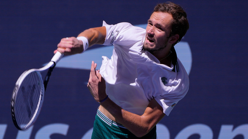 Медведев обыграл ван де Зандсхулпа и вышел в полуфинал US Open