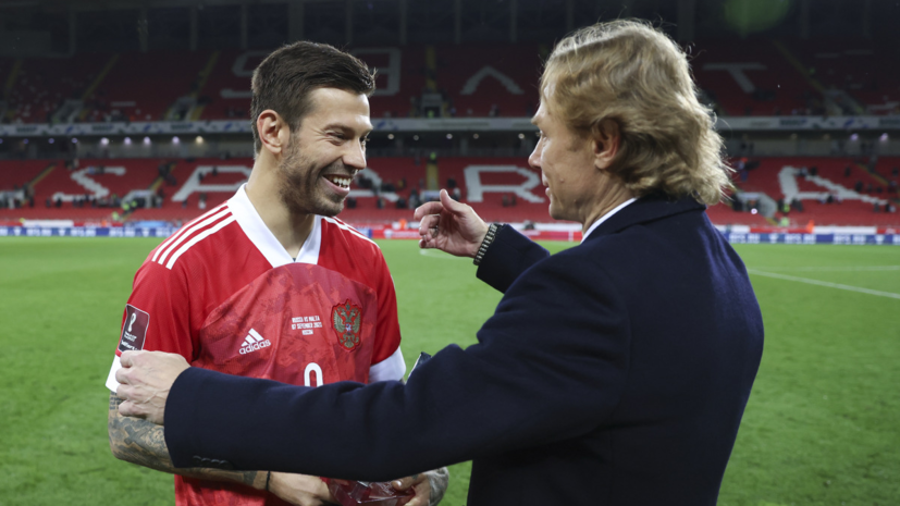 Смолов рассказал о тёплых отношениях с Карпиным