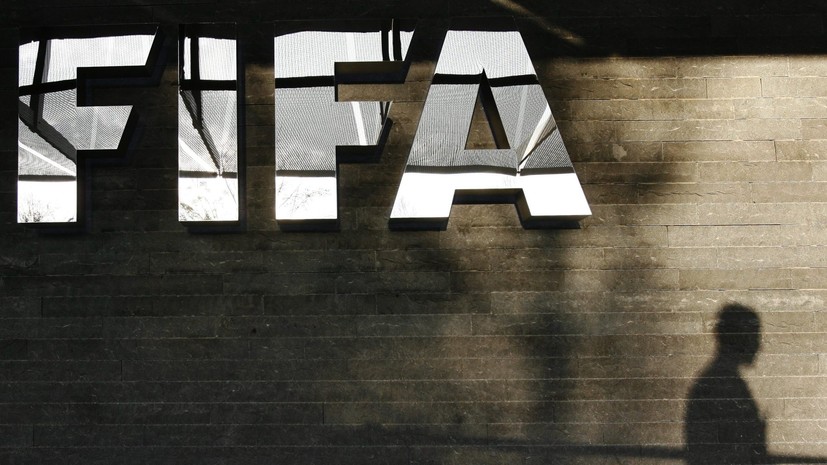 «Зенит» подтвердил, что ФИФА дисквалифицировала Клаудиньо и Малкома