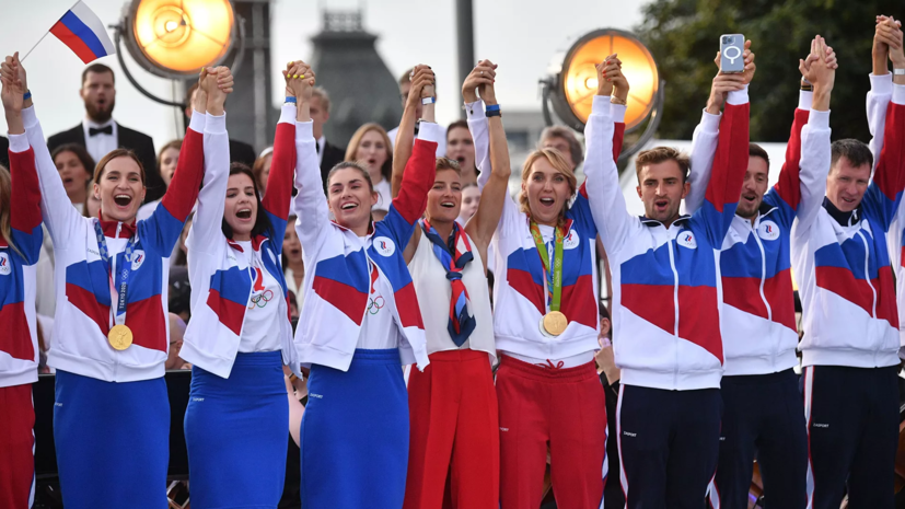 В Кремле вручили награды серебряным и бронзовым призёрам ОИ в Токио