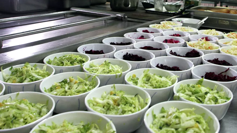 Попова прокомментировала ситуацию с питанием в школах