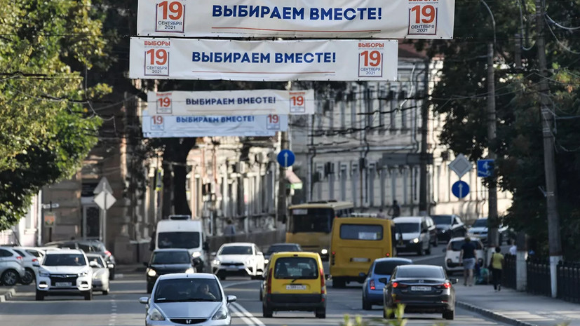 В Крыму открылись избирательные участки для голосования