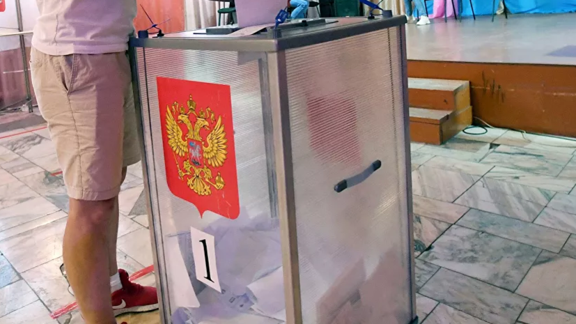 На Украине открылось четыре участка для голосования на выборах в Госдуму