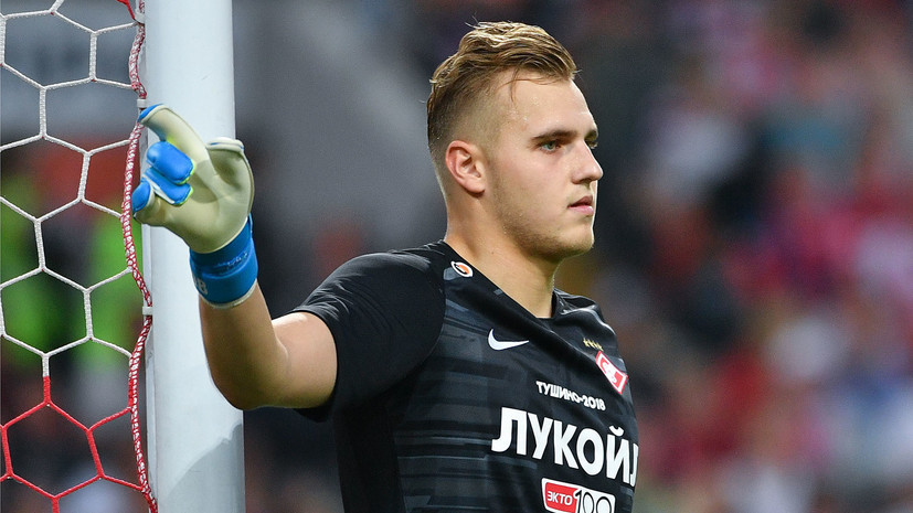 Тренер сборной России высказался об отсутствии Максименко в расширенном списке команды