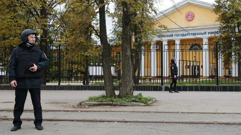 Власти Петербурга выразили соболезнования родным погибших в Перми