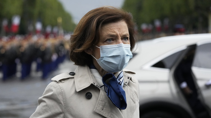 Минобороны Франции не считает целесообразным покидать НАТО