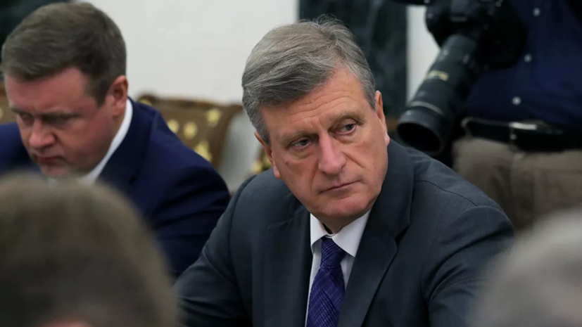 Губернатор Кировской области отказался от мандата в пользу Марии Бутиной